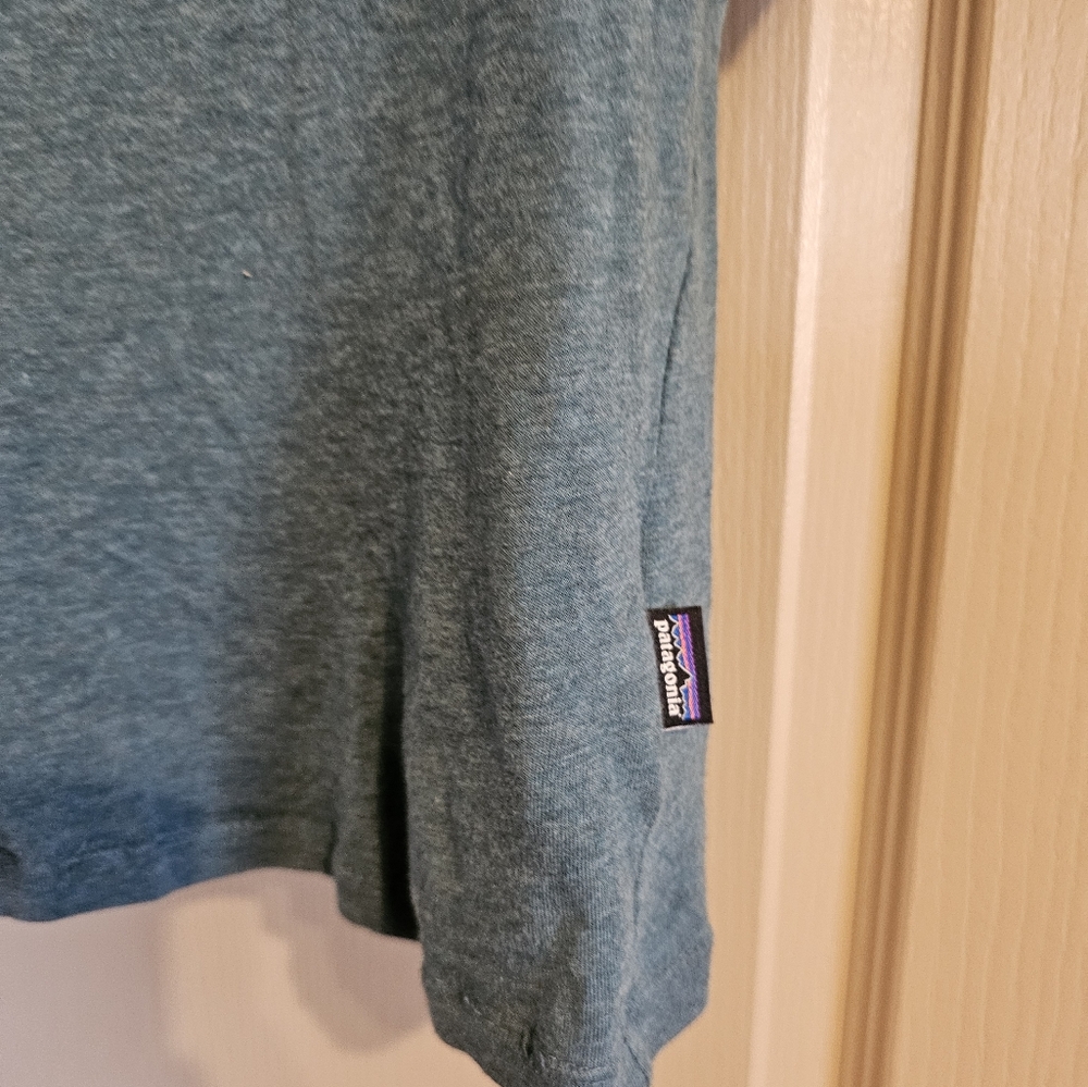 Patagonia Womens XXS T Shirt - Picture 2 of 6